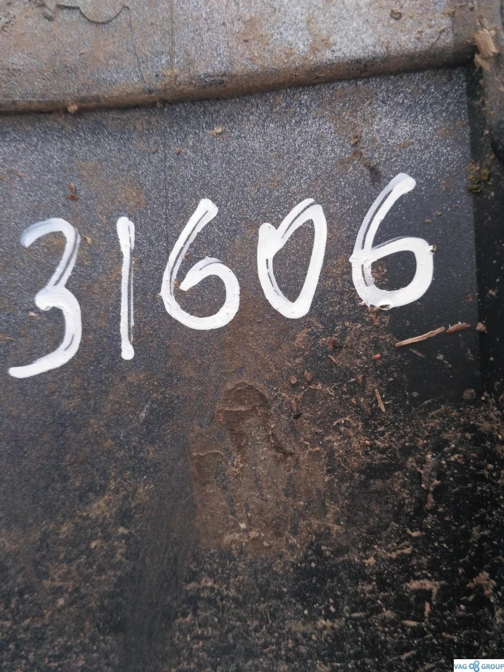 накладка на порог Audi A6 4B/C5 2000, 2.8 л., бензин, седан, 4B0853859, . - фото №1