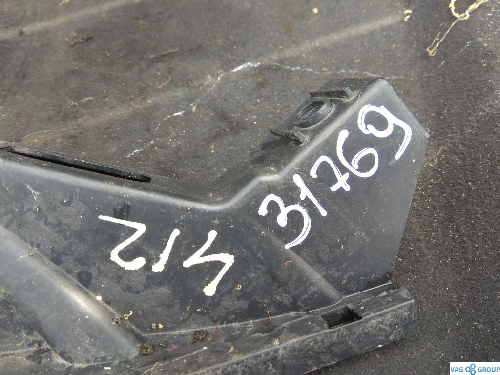 Крепление бампера переднего Volkswagen Passat B6 2007, 2.0 л., бензин, седан, 3C0807890, 3C0807890A, . - фото №1