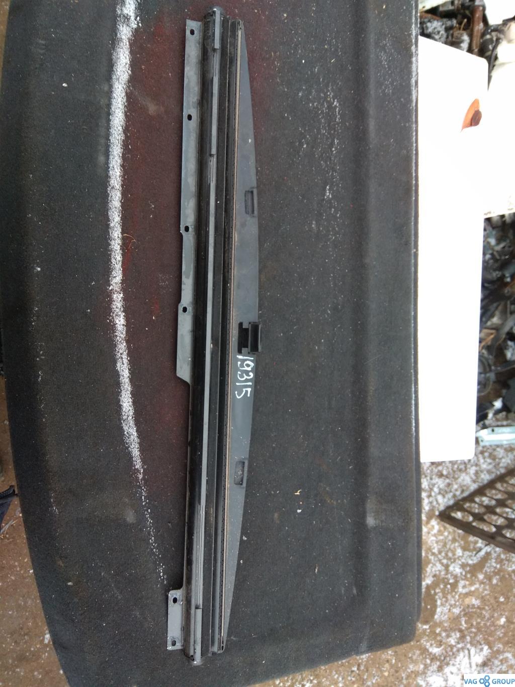 шторка двери Volkswagen Passat B6 2006, 2.0 л., бензин, седан, 3C5861333A, . - фото №1