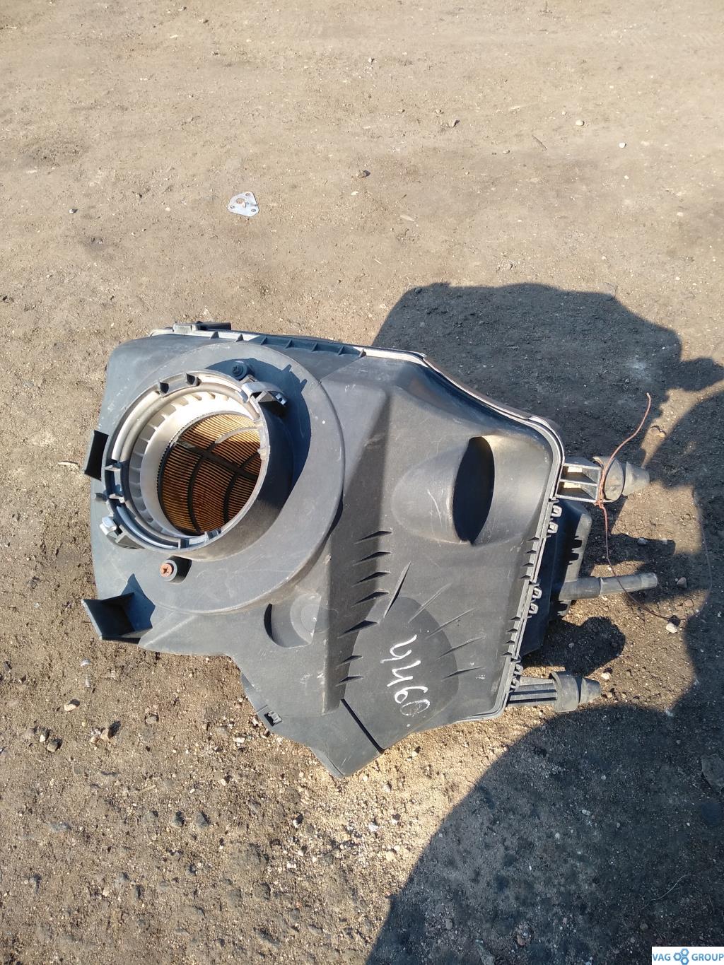 корпус воздушного фильтра Audi A6 4F/C6 2006, 3.0 л., TDi, дизель, седан, 059133835E, . - фото №1