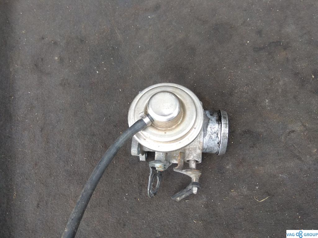 клапан EGR Volkswagen Jetta 4 поколение 2001, 1.9 л., TDi, дизель, седан, 038131501M, 045131501C, 038131501A, AHF, ALH, ATD, ARG, 038131501AR, 038131501E, 045131501L, ASV - фото №1