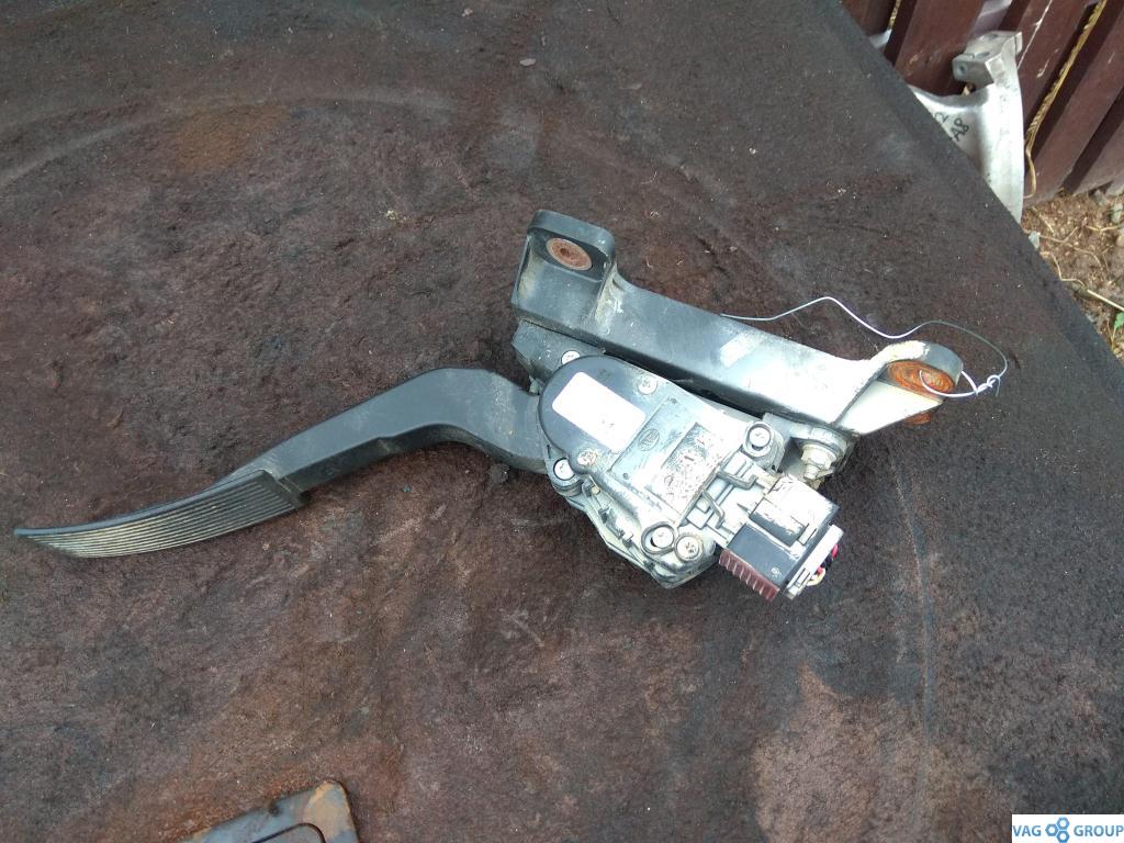 педаль Nissan Navara D40 2007, дизель, 6PV933901-01, . - фото №1