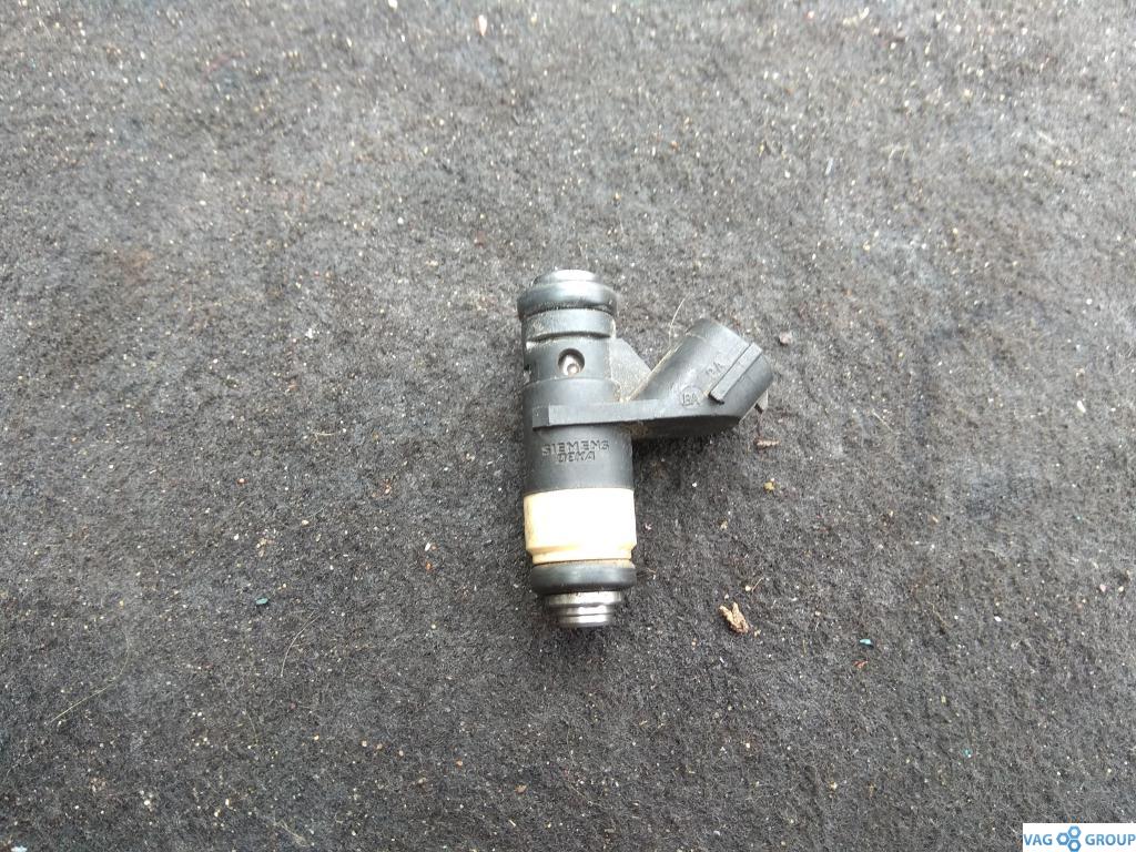 форсунка Audi A2 8Z 2002, 1.4 л., бензин, хетчбэк 5 дв., 036906031M, AUA, BBY, . - фото №1