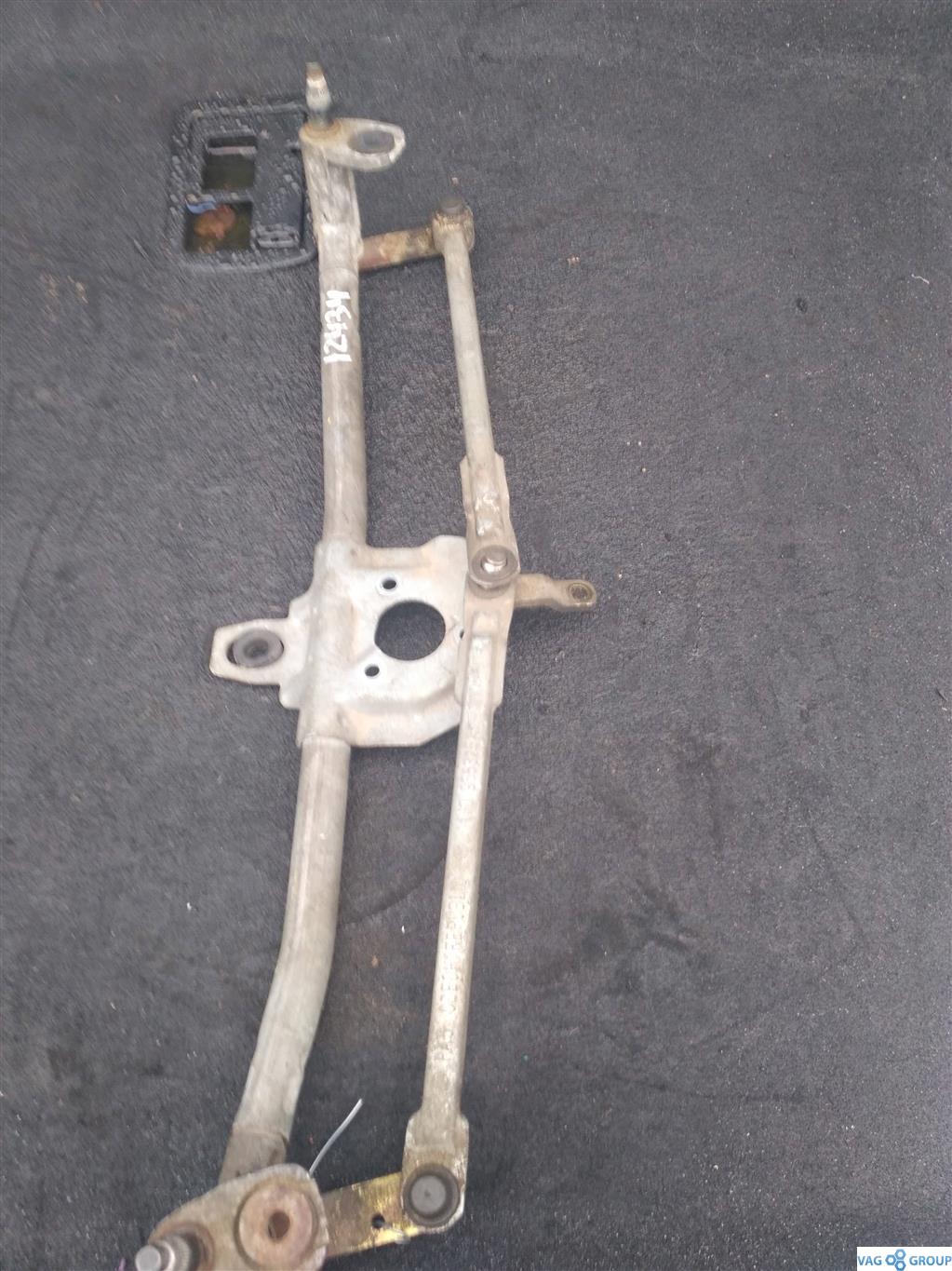 механизм стеклоочистителя (трапеция дворников) Volkswagen Golf 4 поколение 2001, 1.8 л., бензин, хетчбэк 5 дв., 1J1955603B, . - фото №1