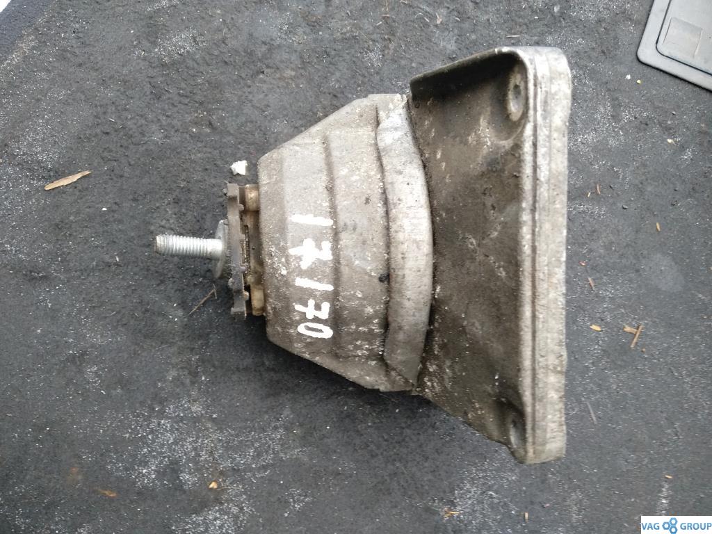 подушка крепления двигателя BMW 5 серия E60/E61 2006, 3.0 л., бензин, седан, 15934612FR, 586313A, . - фото №1