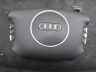 подушка безопасности водителя Audi A8 D2/4D [рестайлинг] 2000, 4.2 л., бензин, седан, 8E0880201AB, .