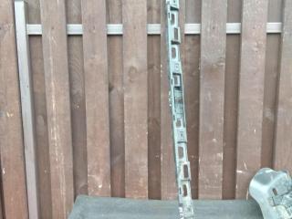 Крепление бампера заднего Volkswagen Passat B6 2007, 2.0 л., бензин, седан, 3C5807863, BLX, 3C5807861