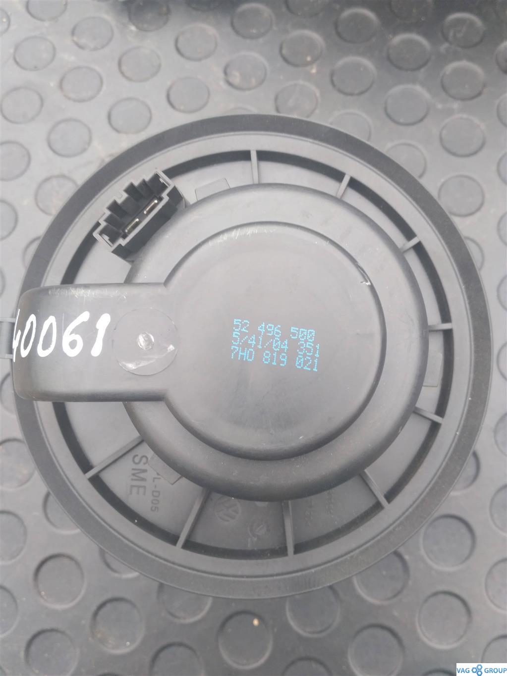 моторчик печки Volkswagen Touareg 1 поколение 2004, 4.2 л., бензин, внедорожник 5 дв., 7H0819021, 7E0819021A, 7H0819021A, . - фото №1