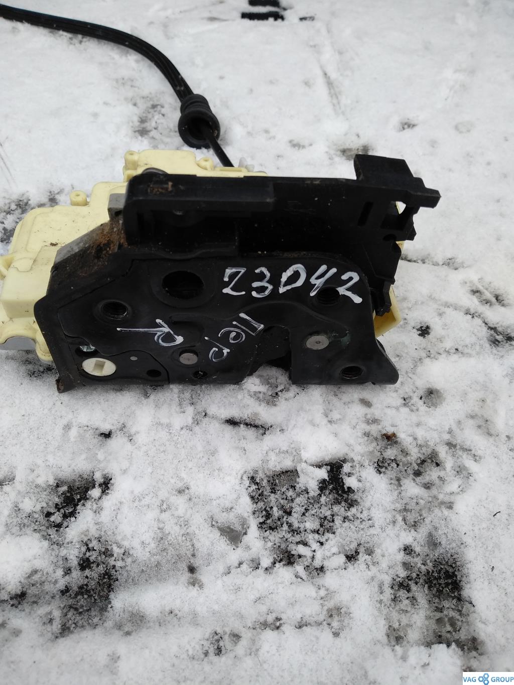 замок двери передней правой Volkswagen Passat B6 2006, 2.0 л., бензин, седан, 3C1837016B, . - фото №1