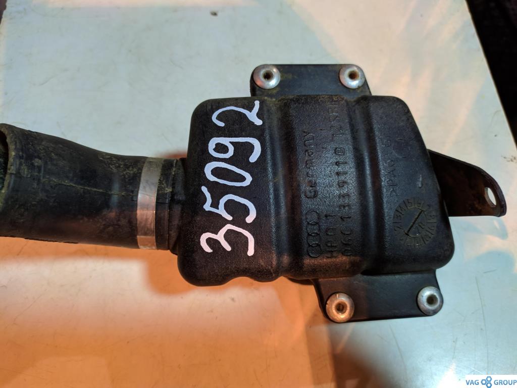 резонатор воздушного фильтра Audi A4 B6 2003, 3.0 л., бензин, седан, 06C133911B, BBJ, . - фото №1