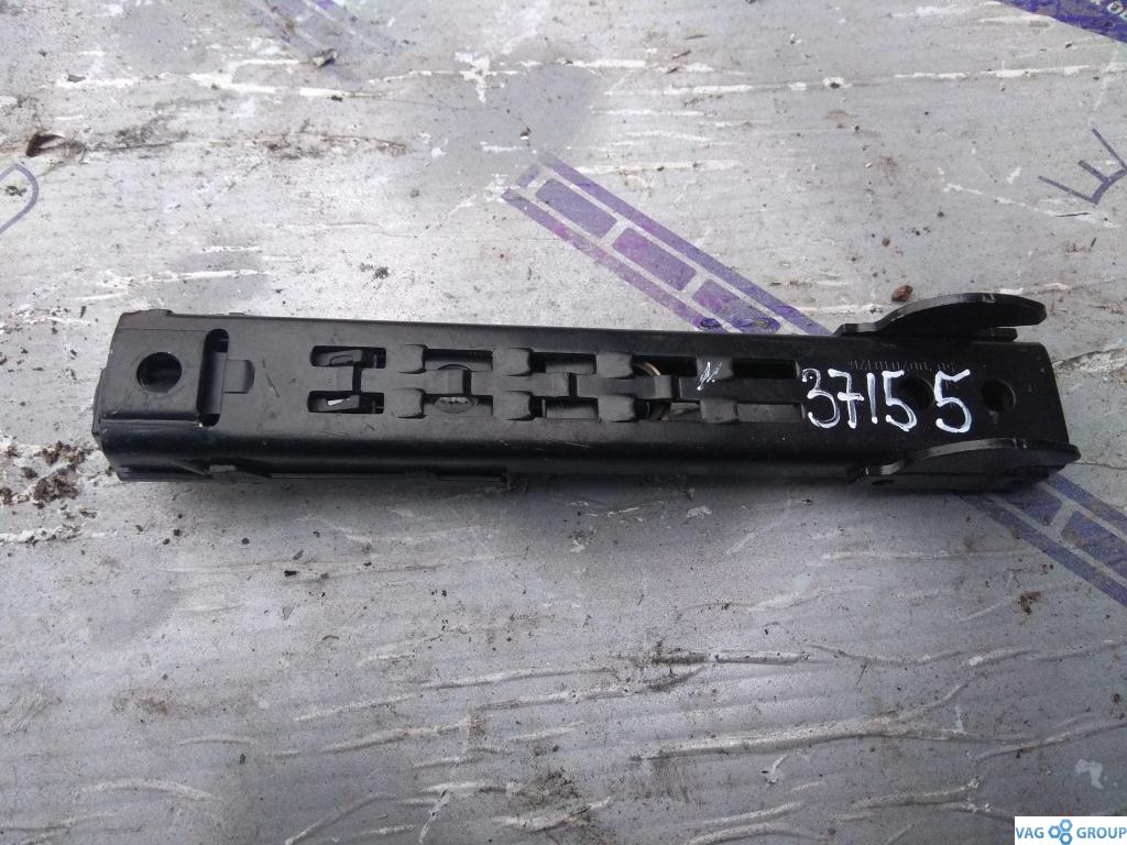 прочая запчасть Volkswagen Passat B6 2009, 2.0 л., бензин, седан, 1T0857819, 1T0857819B, . - фото №1