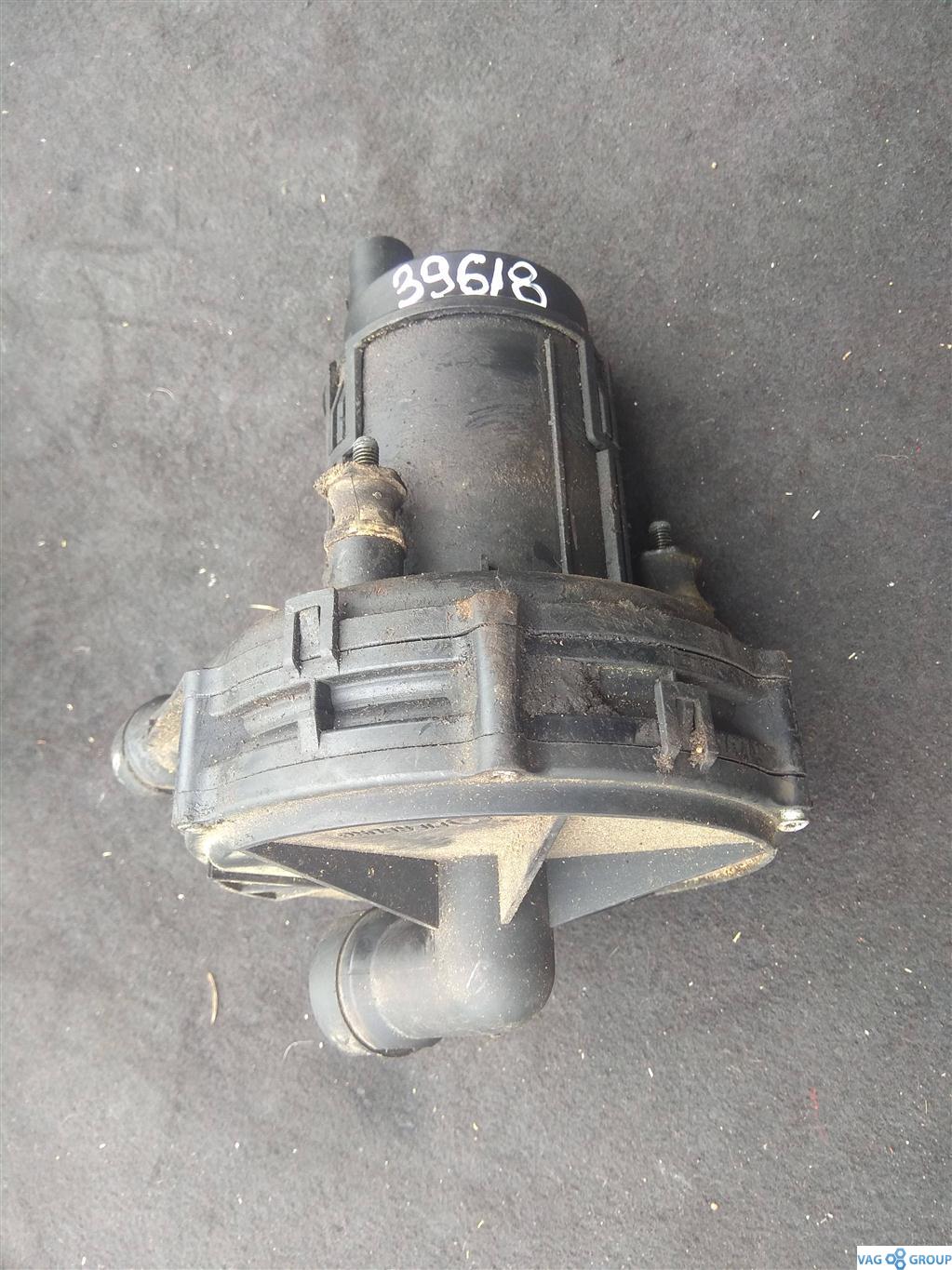 насос воздушный Audi A6 4B/C5 1999, 2.8 л., бензин, седан, 078906601D, AQD, ALG, AGZ, ARG, AAA, AFC, 078906601M - фото №1