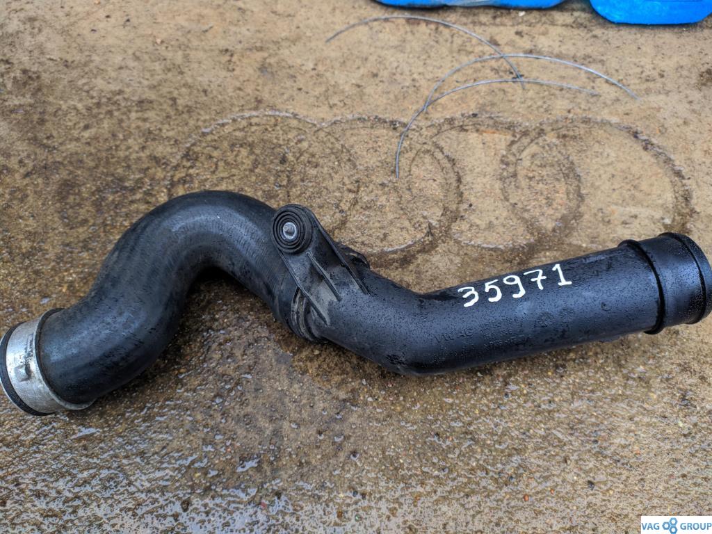 патрубок (трубопровод, шланг) Volkswagen Golf 5 поколение 2007, 2.0 л., TDi, дизель, хетчбэк 5 дв., 3C0145770B, 3C0145762J, BLS, BMM - фото №1
