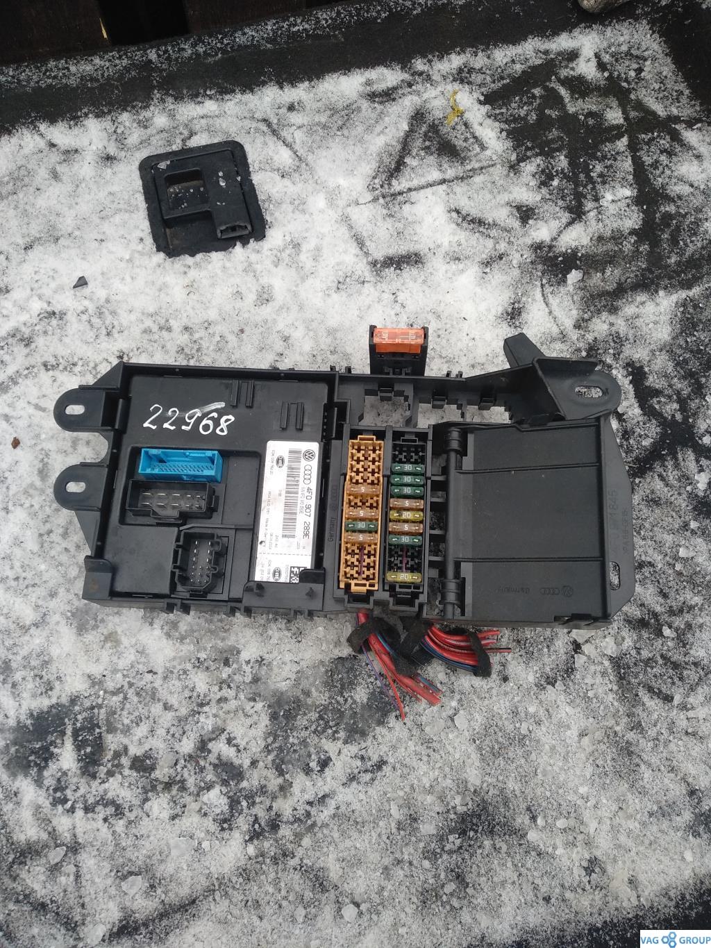 блок комфорта Audi A6 4F/C6 2006, 3.2 л., бензин, седан, 4F0907289E, 4F0910289B, 4F0910289E, 4F0910289K, 4F0910289L, . - фото №1