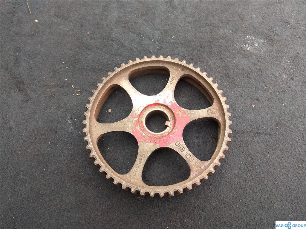 шкив распредвала Volkswagen Golf 4 поколение 2002, 1.8 л., бензин, седан, 06B109111, AWC, AUM, AGU, AUQ, AGN, ARZ, APP, APY, ARX, APG, . - фото №1