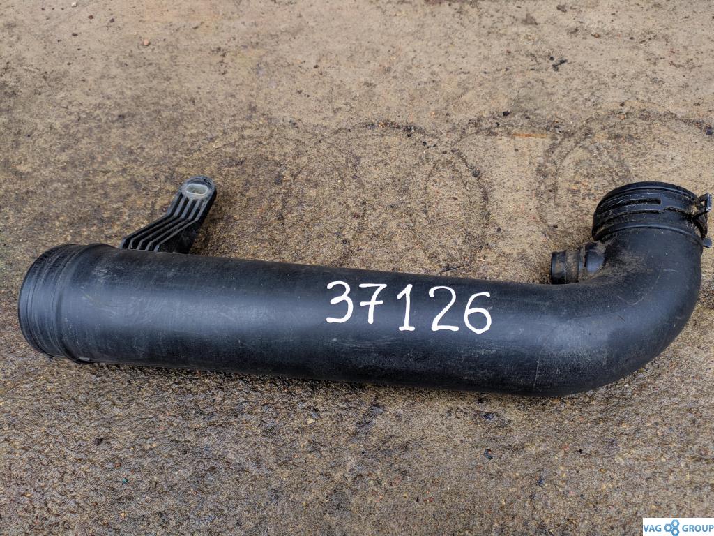 патрубок (трубопровод, шланг) Volkswagen Passat B6 2009, 2.0 л., TFSI, бензин, седан, 1K0129654AR, BZB, CAWB, CCTA, CGYA, CCTB, 1K0129654BE, 1K0129656AK - фото №1