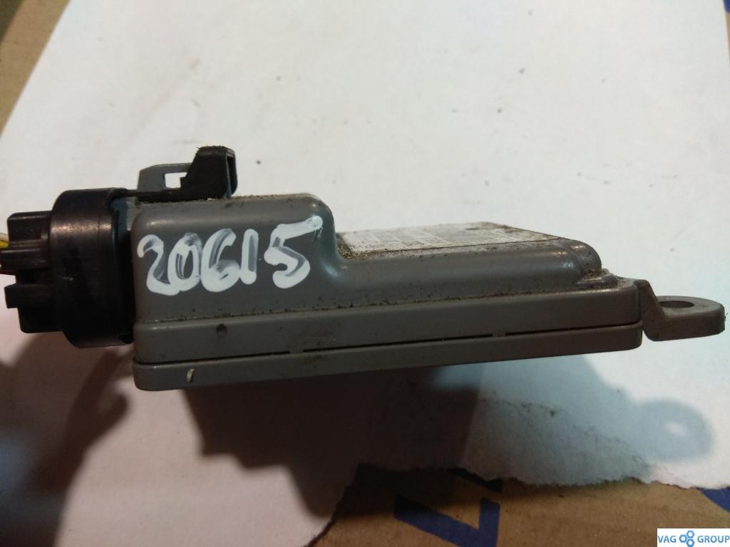 блок управления сиденьем Audi A4 B7 2006, 2.0 л., бензин, кабриолет, 8H0959339, . - фото №1