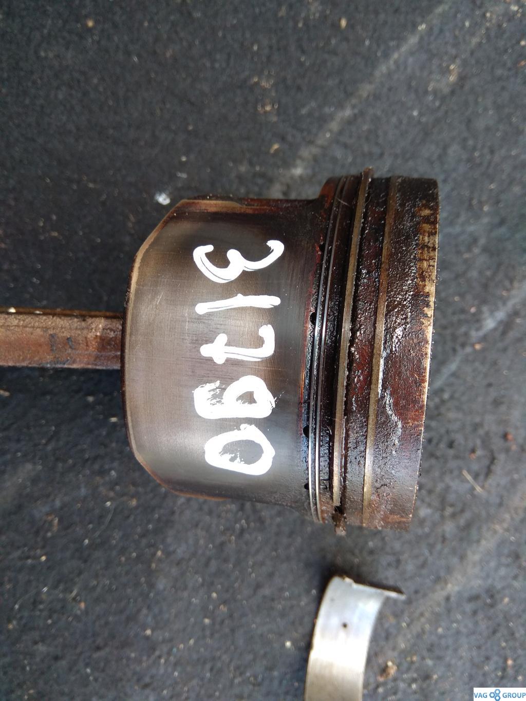 поршень Volkswagen Passat B5 1998, 1.8 л., бензин, седан, 050107065F, ADR, . - фото №1