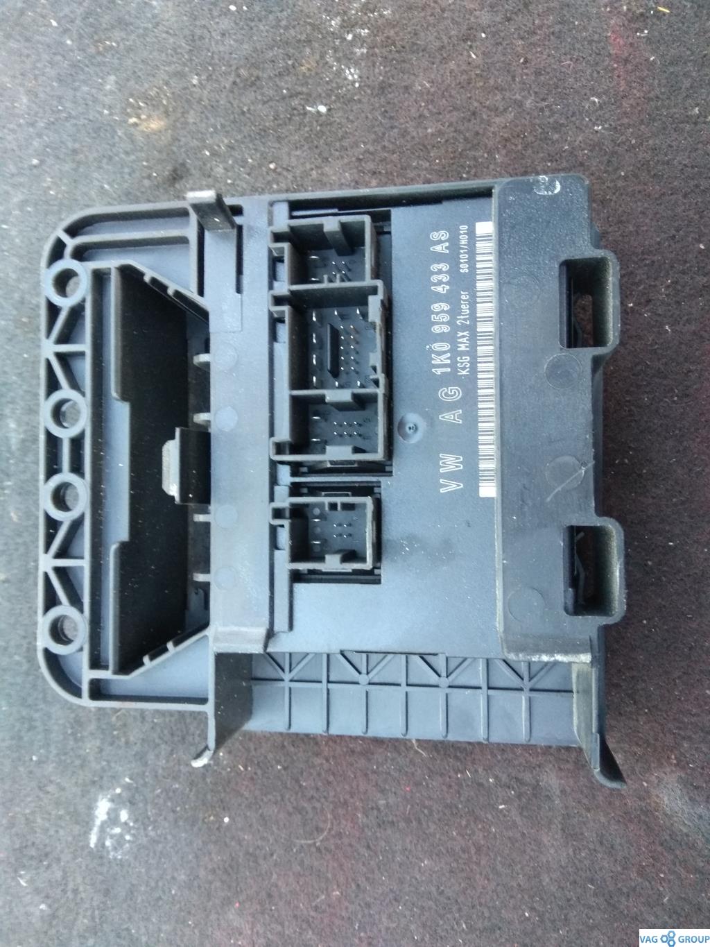 блок комфорта Volkswagen Golf 5 поколение 2007, 2.0 л., бензин, хетчбэк 5 дв., 1K0959433AS, 1K0959433CA, . - фото №1
