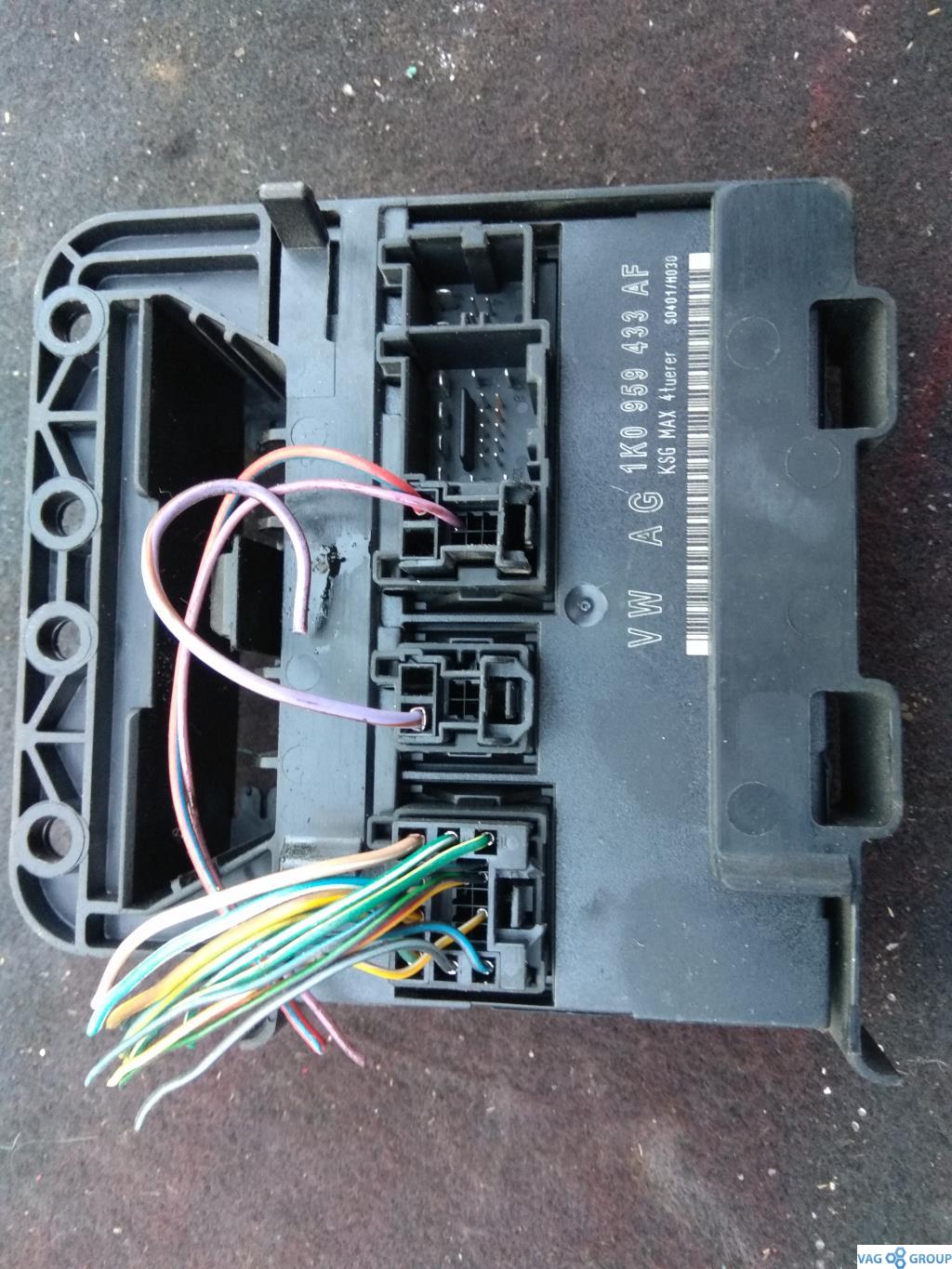 блок комфорта Volkswagen Jetta 5 поколение 2009, 2.0 л., бензин, седан, 1K0959433AF, . - фото №1