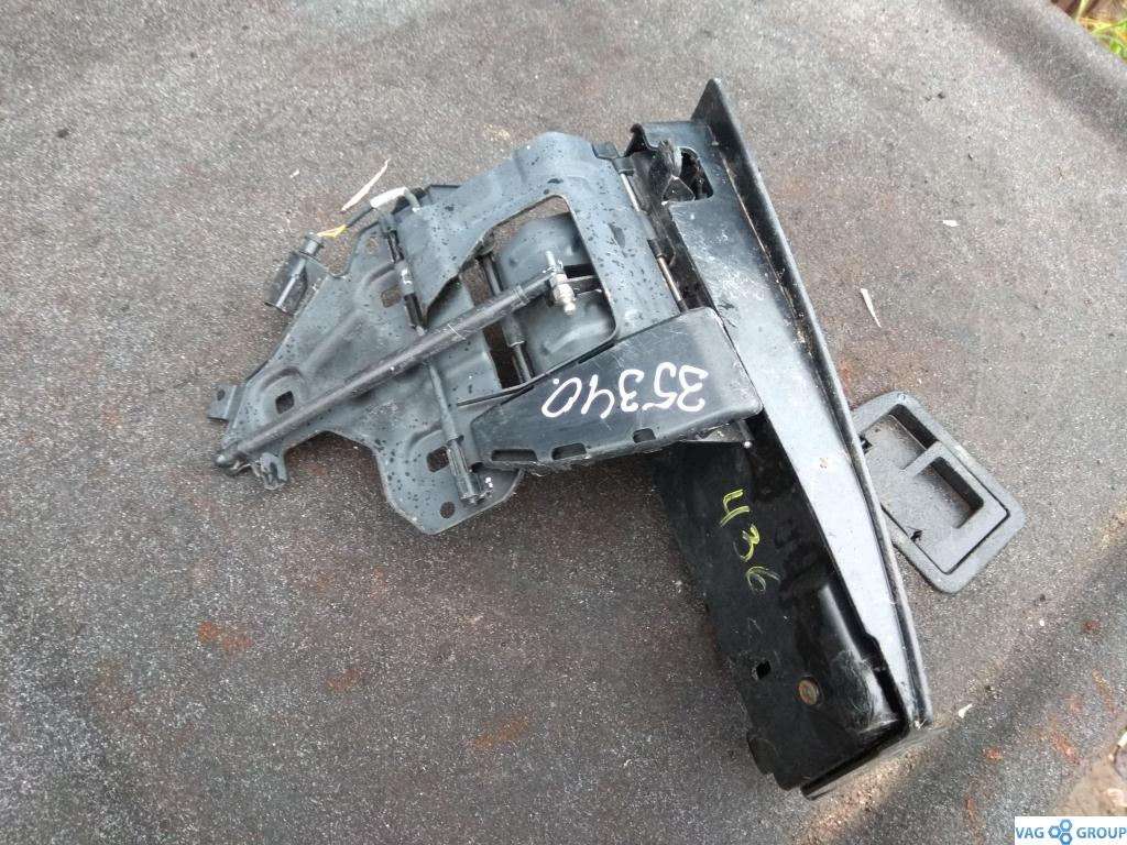 заглушка Volkswagen Eos 1 поколение 2008, 3.2 л., бензин, кабриолет, 1Q0868851C, BUB, . - фото №1