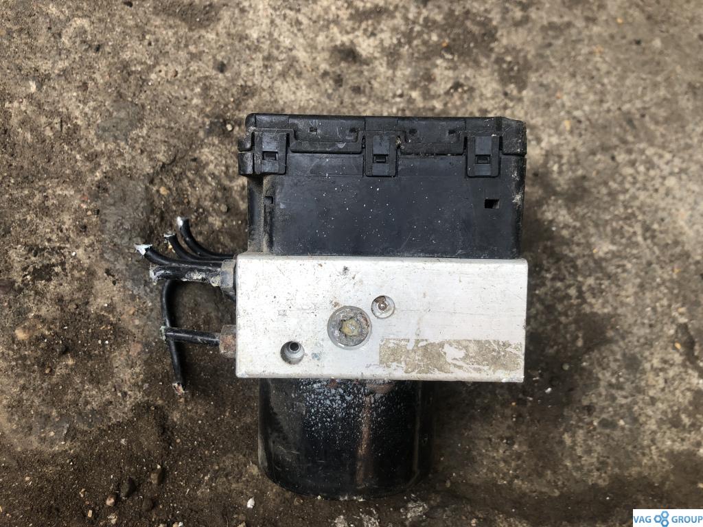 блок ABS Volkswagen Sharan 1 поколение 1997, 2.0 л., бензин, минивэн, 1J0907379G, 1J0907375D, 1J0907375N, . - фото №1