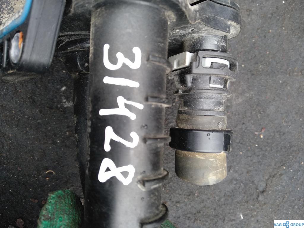 корпус термостата Peugeot 4008 1 поколение 2013, 1.6 л., HDi, дизель, внедорожник 5 дв., 9684588980, DV6C, DV4TD, DV4C, DV6DTED, DV6CTED, . - фото №1