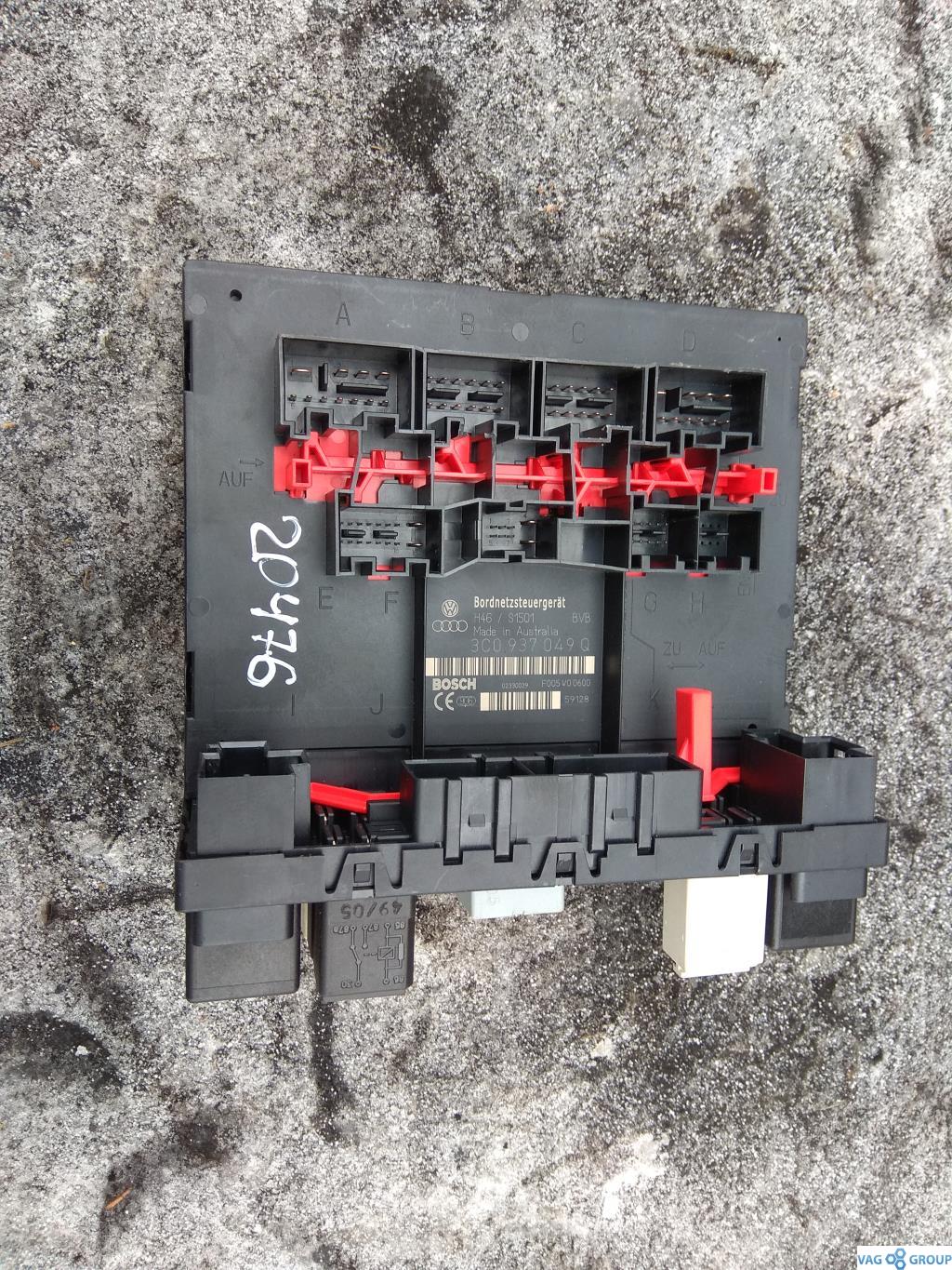 блок бортовой сети Volkswagen Passat B6 2006, 2.0 л., бензин, седан, 3C0937049Q, 3C0937049AG, 3C0937049AL, 3C0937049S, 3C8937049AB, 3C8937049AC, 3C8937049F, 3C8937049S, . - фото №1