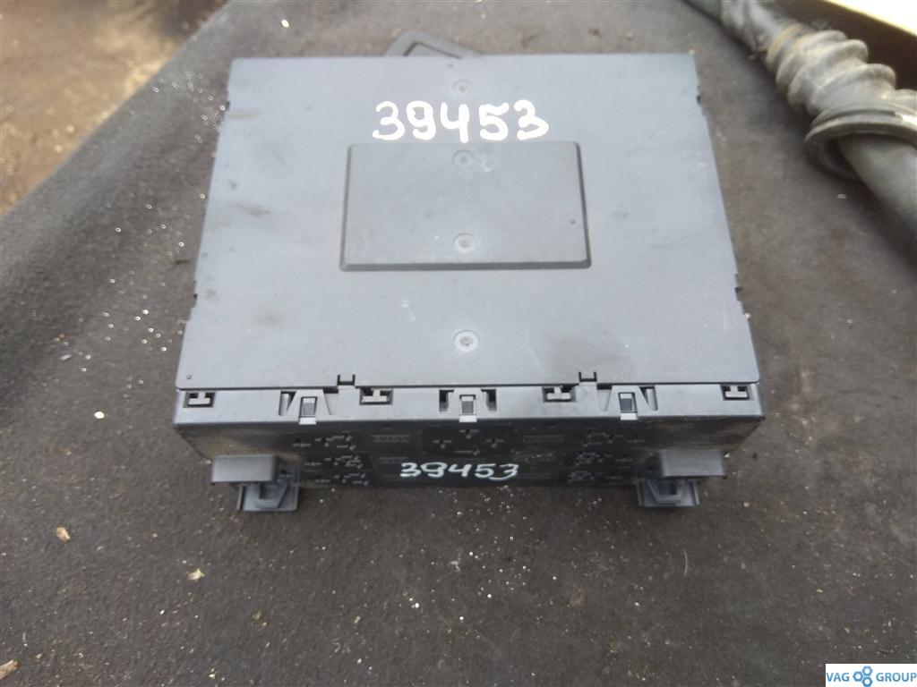 блок бортовой сети Volkswagen Passat B6 2006, 2.0 л., бензин, седан, 3C0937049Q, 3C0937049AG, 3C0937049AL, 3C0937049S, 3C8937049AB, 3C8937049AC, 3C8937049F, 3C8937049S, . - фото №1