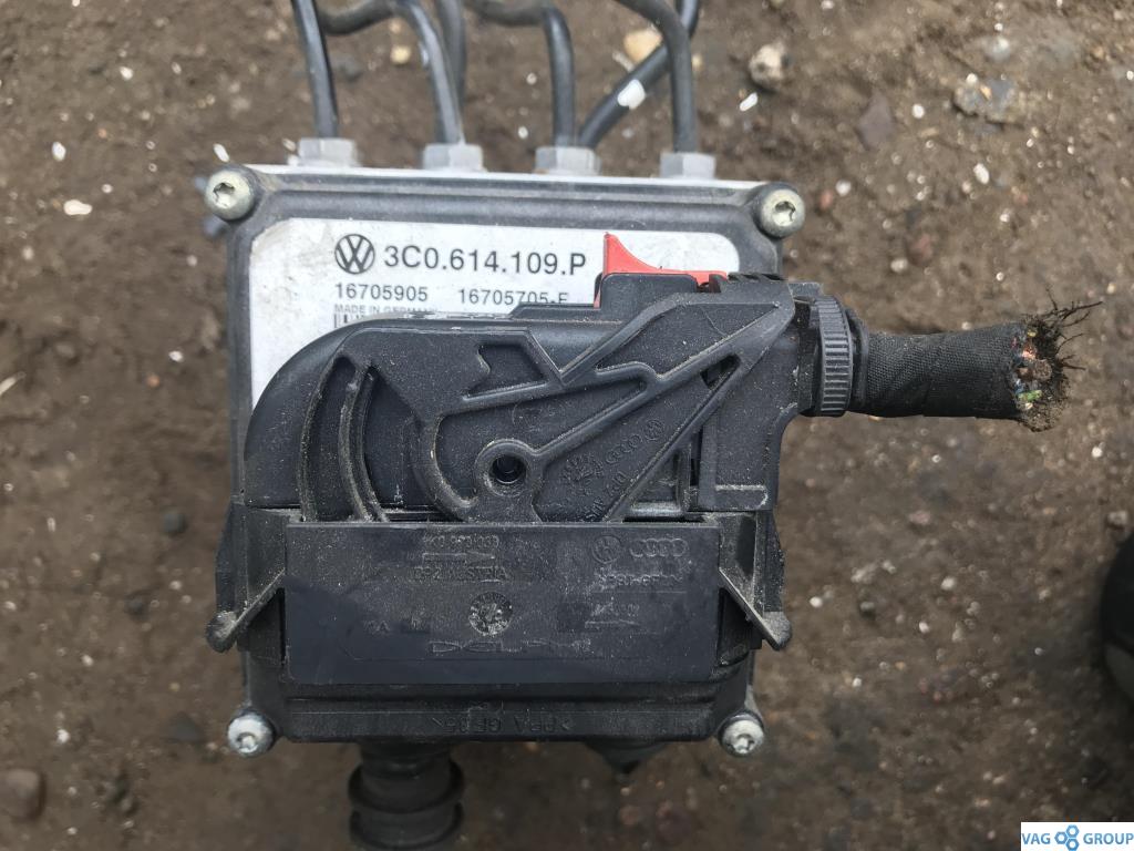 блок ABS Volkswagen Passat B6 2009, 2.0 л., бензин, седан, 3C0614109P, . - фото №1