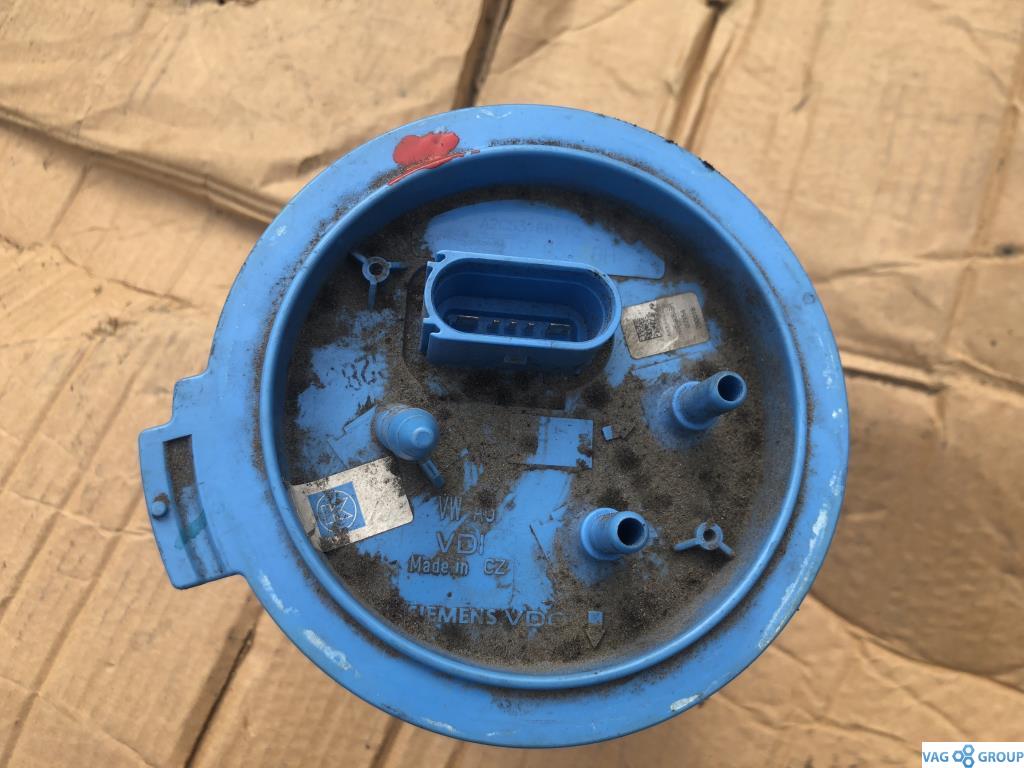 насос топливный Volkswagen Golf 5 поколение 2007, 2.0 л., бензин, хетчбэк 5 дв., 1K0919051BH, 1K0919051CL, 1K0919051DB, . - фото №1