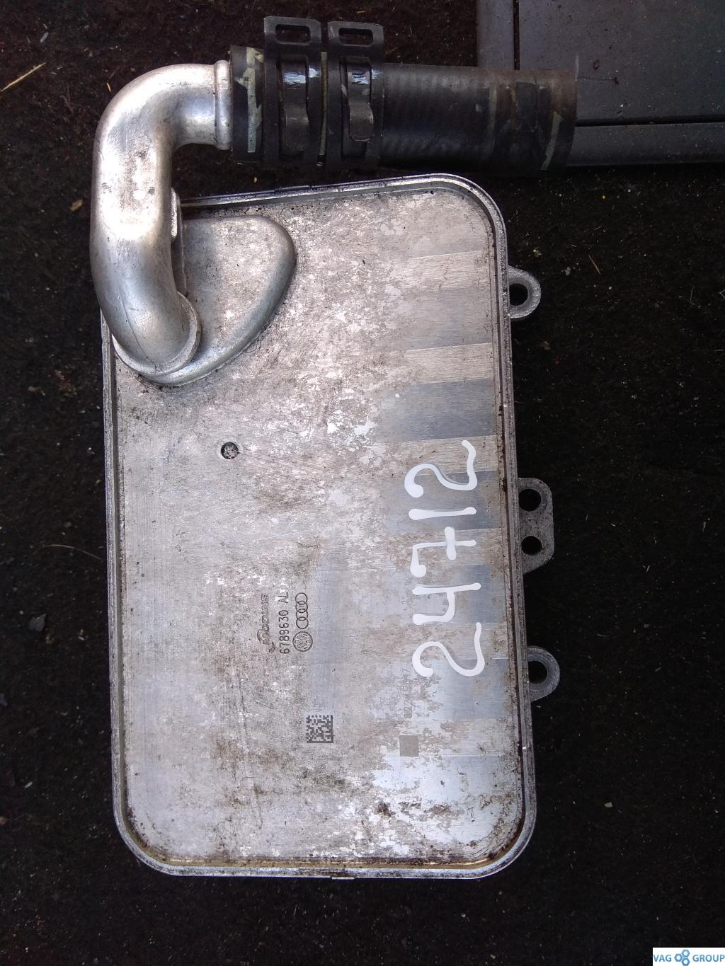 радиатор масляный Audi A6 4G/C7 2013, 3.0 л., дизель, седан, 059117021R, ., 059117015P - фото №1