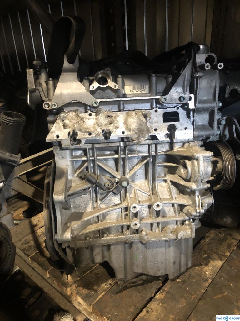 двигатель Volkswagen Golf 5 поколение 2007, 1.6 л., бензин, хетчбэк 5 дв., BLP, BAG, 03C103475J, ., 03C103063T - фото №1