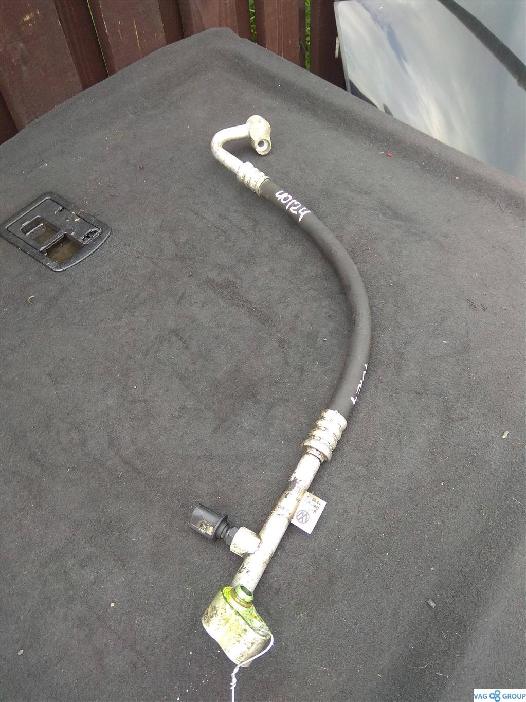трубка кондиционера Volkswagen Touareg 1 поколение 2004, 4.2 л., бензин, внедорожник 5 дв., 7L6820721P, . - фото №1