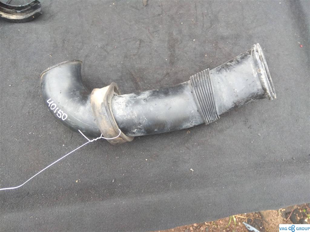 патрубок воздушного фильтра Volkswagen Touareg 1 поколение 2004, 4.2 л., бензин, внедорожник 5 дв., 7L6129609A, 7L6129609B, 7L6129752A, . - фото №1