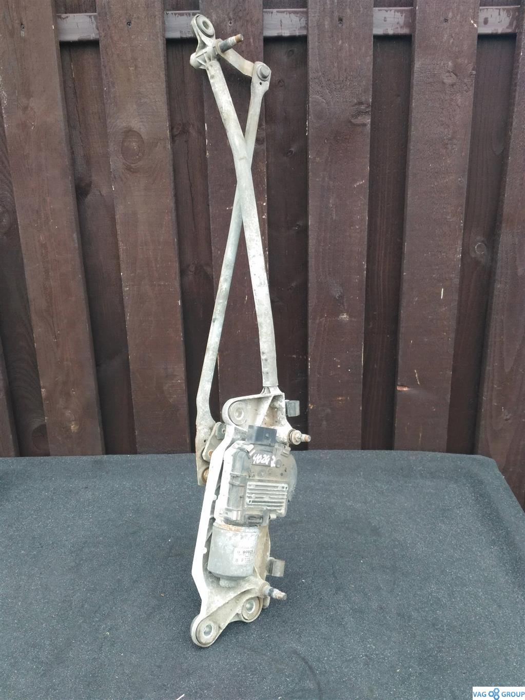механизм стеклоочистителя (трапеция дворников) Volkswagen Touareg 1 поколение 2004, 4.2 л., бензин, внедорожник 5 дв., 7L0955601C, 7L0955023P, ., 7L0955601, 7L0955601A, 7L0955601B - фото №1