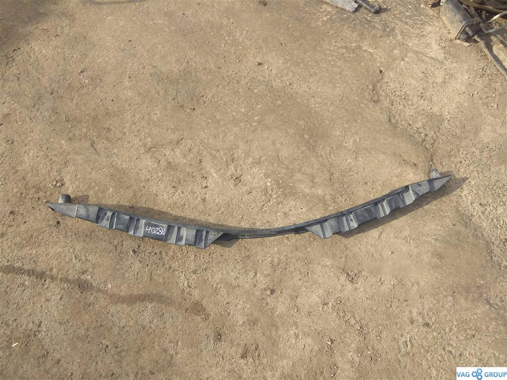 кронштейн заднего бампера Volkswagen Touareg 1 поколение 2004, 4.2 л., бензин, внедорожник 5 дв., 7L6807863C, . - фото №1