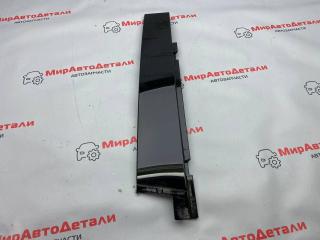 молдинг двери передней правой GMC Terrain 2 поколение (2017 - 2025), 84242447