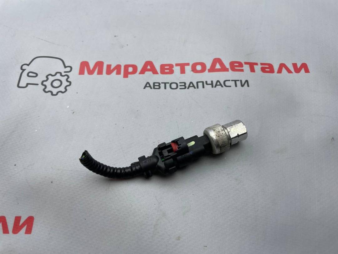 датчик кондиционера Cadillac XT5 1 поколение (2016 - 2025), 13511536 - фото №1