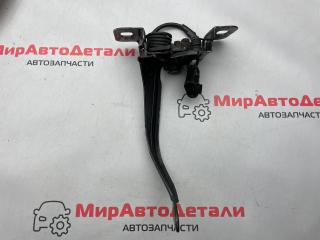 замок капота Chevrolet Trax 1 поколение [рестайлинг] 2018, 1.4 л., бензин, АКПП, 539917111