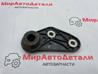 кронштейн глушителя Chevrolet Equinox 3 поколение 2018, 1.5 л., бензин, АКПП, 84205378