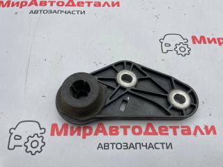 кронштейн глушителя Chevrolet Equinox 3 поколение 2018, 1.5 л., бензин, АКПП, 84205378