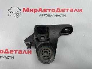 кронштейн радиатора Chevrolet TrailBlazer 3 поколение (2019 - 2025), 42562828