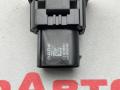 кнопка открытия багажника Chevrolet Equinox 3 поколение 2020, 1.5 л., бензин, АКПП, 29529803 - фото №6
