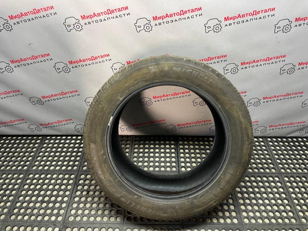 шина Cadillac Lyriq 1 поколение 2024, электро - фото №1