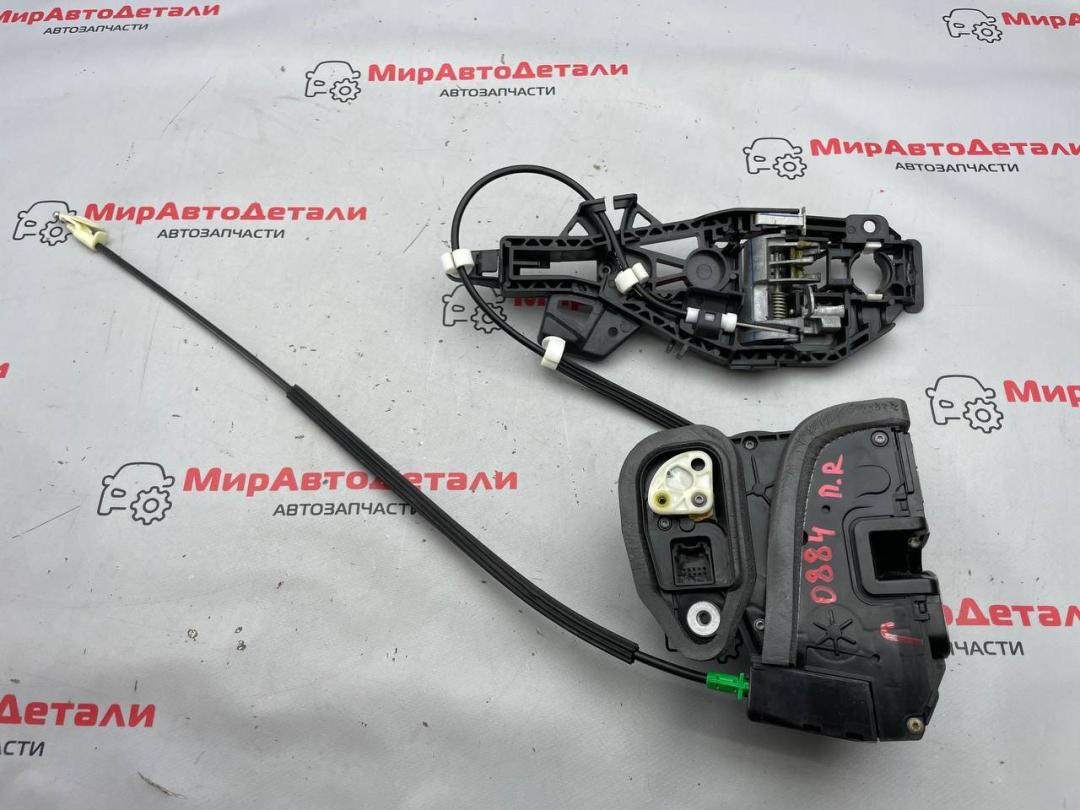 замок двери передней правой GMC Terrain 2 поколение (2017 - 2025), 13533690 - фото №1