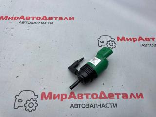 насос (моторчик) омывателя стекла Chevrolet Bolt 1 поколение