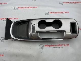 консоль салона Chevrolet Malibu 9 поколение [рестайлинг] 2019, 1.5 л., бензин, АКПП, 23152854