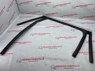 молдинг двери задней правой Cadillac Lyriq 1 поколение 2024, электро