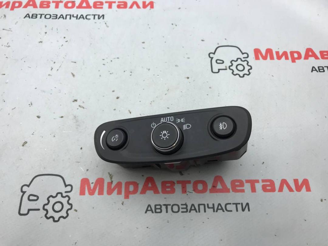 переключатель света Buick Encore GX 1 поколение 2020, 1.3 л., бензин, АКПП, 84201604 - фото №1
